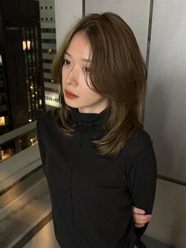 キイ ギンザ(k.e.y GINZA) ミディアムレイヤー