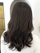 ヘアーアイスカルテット(HAIR ICI QUARTET)&nbsp;春カラー◎ダークブルー×くびれミディで大人可愛い透明感