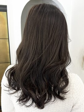 ヘアーアイスカルテット(HAIR ICI QUARTET) 春カラー◎ダークブルー×くびれミディで大人可愛い透明感