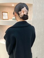 ヴィサージュアクト(VISAGE a.c.t)&nbsp;タイトシニヨン×リボンアレンジ