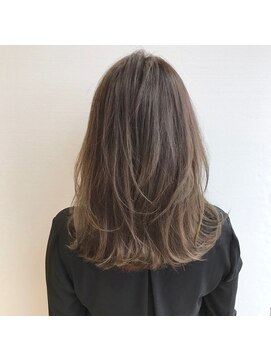 シエナ(CIENA) 【CIENA】ブリーチを使った透明感抜群スタイル