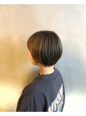 ショートボブ