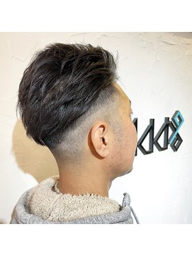 アドナインス(Add9) フェード メンズフェードカット 刈り上げ おしゃれ刈り上げ