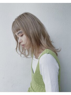 モカゲ(MOKAGE) ブロンドヘア