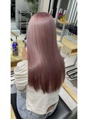 ピンクベージュ