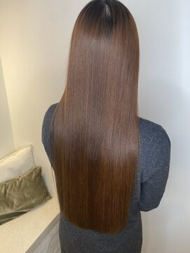 ジーナ 銀座中央通り(Zina) 【zina銀座中央通り】ローレイヤー×髪質改善ストレート！