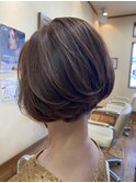ショートボブ