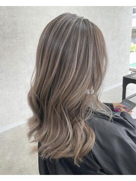 アン(Un) シャドールーツ【外国人風】【Giselle】