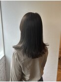 外ハネミディ×透明感カラー
