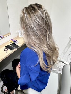 シェリエ(Chal Lier) シルバーベージュ/シャドールーツ