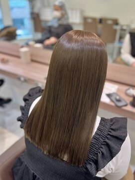 明るめオリーブカラー