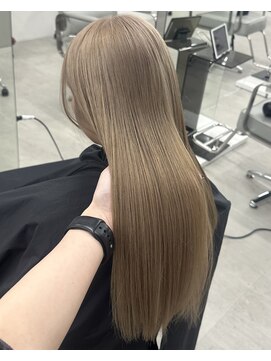 レアル 心斎橋 大阪(REAL) ミルクティーベージュ