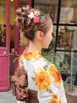 ベホブ(Behov)&nbsp;高めアップヘアアレンジ