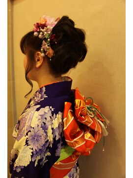 エヴィス(evis) 編込みアップと振袖