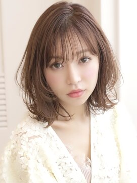 アグ ヘアー ウェイン 山形若宮店(Agu hair wain) 小顔に見えるバランスミディ