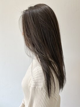 フォーク FOLK 【FOLK】サロンスタイル・ナチュラルロング♪