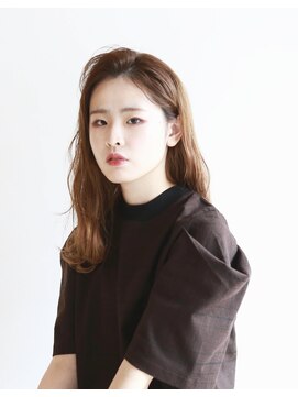 そそ ヨシンモリ