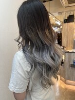 ヘアーグランデシーク(Hair Grande Seeek)&nbsp;ダブルカラーハイトーンホワイティーグラデーションカラー☆