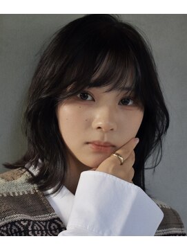 ナンバー アンフィール 渋谷(N° anfeel) 韓国風くびれ巻きニュアンスカット