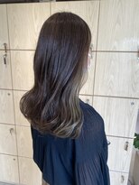 アドラーブル はなみずき店(adorable)&nbsp;20代30代髪質改善カラーイエローベージュ艶感インナーカラー