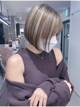 キング 梅田(K!ng) 縮毛矯正髪質改善ハイライトレイヤーカット梅田美容室エクステ