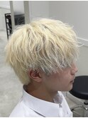 ホワイトブロンドカラー