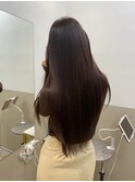 【美髪縮毛矯正で再現性100%艶髪】艶髪ロングで仕草も色っぽく