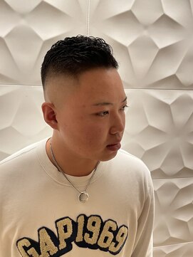 銀座マツナガ 浅草店 短髪パーマ/ワイルド/スキンフェード/ハードパート