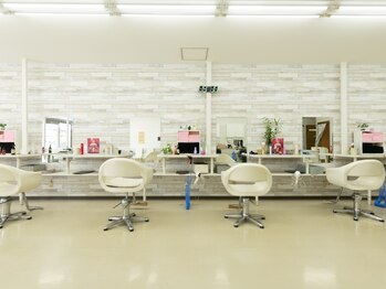 フレッシュ 八山田店の写真/≪リーズナブル×高技術≫お手軽に身だしなみを整えられる、忙しいあなたの味方になるサロンです☆