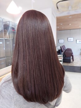 キュアー 浜ノ茶屋店(cure)の写真/大人女性のキレイを叶えるサロン＊ダメージレスのカラー剤で髪質改善◎理想の美シルエットを実現します♪
