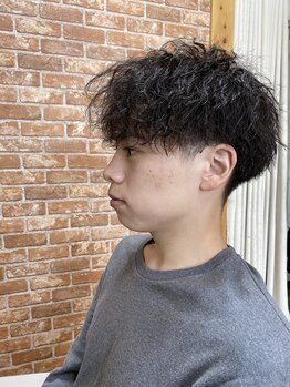 カットスタジオ てるてるぼーずの写真/【大人気メンズパーマ】ご自宅でのスタイリング再現率の高さが人気の秘訣◎毎日のセットに自信が持てる！
