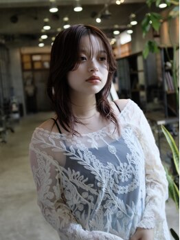 ドゥーア 代官山(Door)の写真/長さそのまま、印象アップ！ロング・ミディアムでも差がつく似合わせカット☆