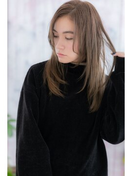 ミック ヘアアンドビューティー 大山店(miq  Hair&Beauty) センターパートも◎ペールベージュ透け感ワンカールb