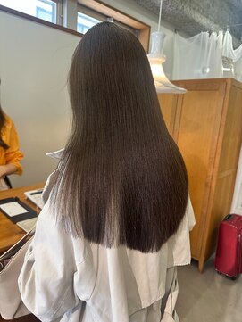 ニール 名古屋 伏見 丸の内(NEELU) 【Neeluscuro_yuna】オリーブベージュ