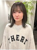 オリーブグレージュ