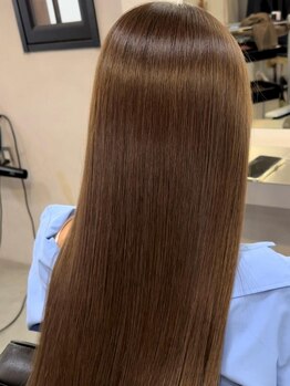 パル(PAL)の写真/“顔色が明るく見える”カラーをご提案！ナチュラルで柔らかい印象の大人女性に♪髪に優しい薬剤を使用☆