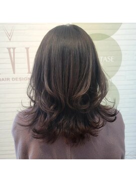 ヘアーデザイン ビビッド(HAIR DESIGN VIVID) レイヤー/ロング/簡単アレンジ/グレージュ