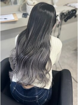 ファボ 心斎橋アメ村店(Fav)の写真/【心斎橋駅徒歩3分】ハイトーン～インナーカラー,派手髪やギャル系まで！お得なopen記念カラークーポン有◎