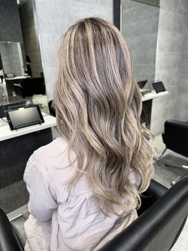 アミ(Ammi) ◆ハイライト/レイヤー/イルミナカラー/髪質改善/縮毛矯正