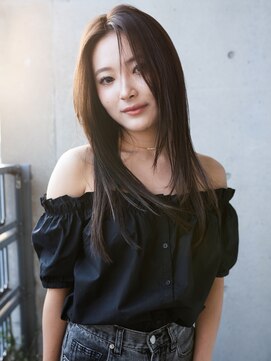 ホロン 池袋(HOLON) 池袋HOLON【秋レイヤーカット/暗めカラー /センターパート】