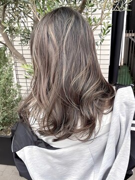 シェルヴ(XELVE) 細めハイライト/グレージュ