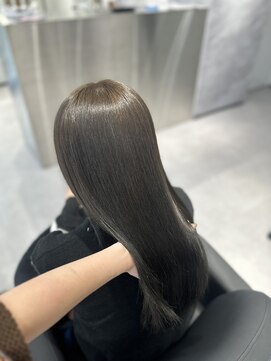 アルドーレフィエロ シンサイバシ(Ardore fiero shinsaibashi) 暗髪おすすめオリーブグレージュ☆