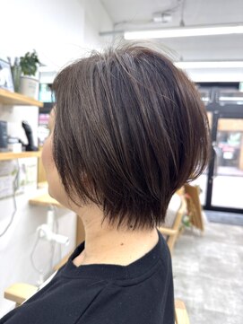 リル 亀有(Rire) 丸みショートボブ