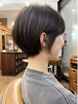 オフ(off) 収まるショートボブ