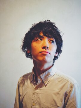 カスタネット マッシュ・パーマのグランジスタイル