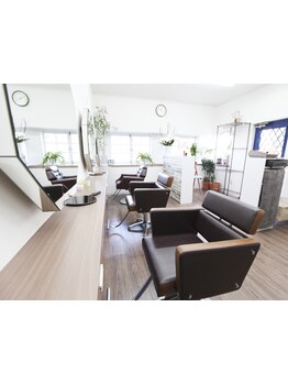 羽村駅すぐ/駐車場あり★友達の家に遊びに行くように、気軽に・気取らず通えるアットホームサロン