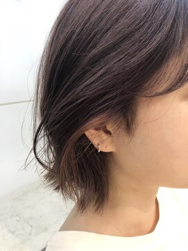 シアン(CYAN) 【ラベンダー×もみあげコーラルピンク】担当 中野れお