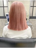 ピンクホワイトベージュ×切りっぱなしボブ