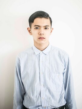 アカ(ACA) 刈り上げ　バーバー　パーマ　マッシュ　ツイスト　スパイラル