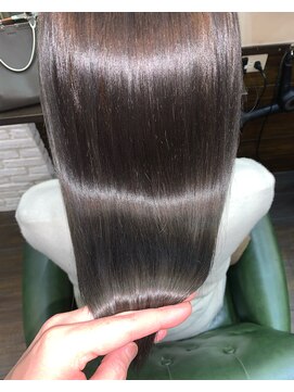 ヘアギャラリーグラス(Hair Gallery glass) ミネコラトリートメント☆